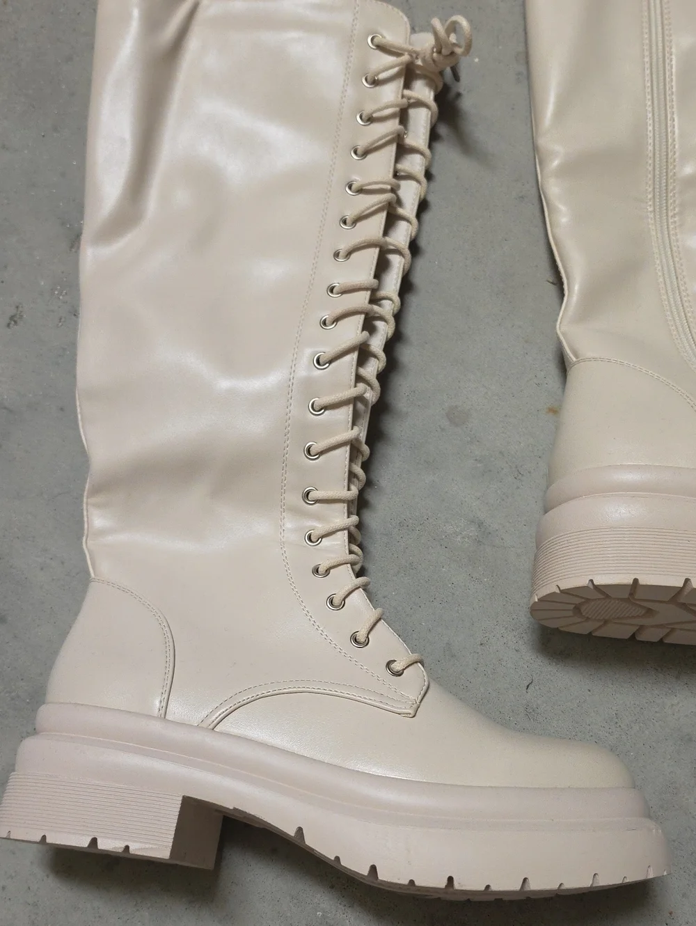 New Women’s Lace-Up Platform Knee-High Boots - Cream